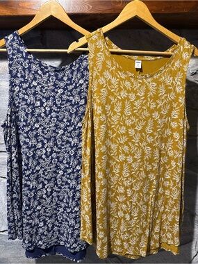 Set of 2, Old Navy Mustard and Navy Floral Tank Tops - Size XL Tall